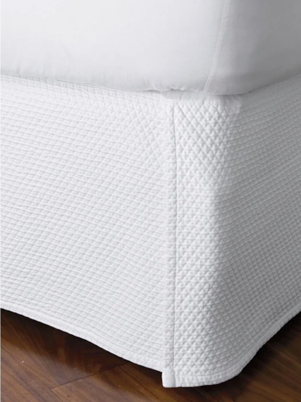 THE COMPANY STORE Matelasse King Bedskirt